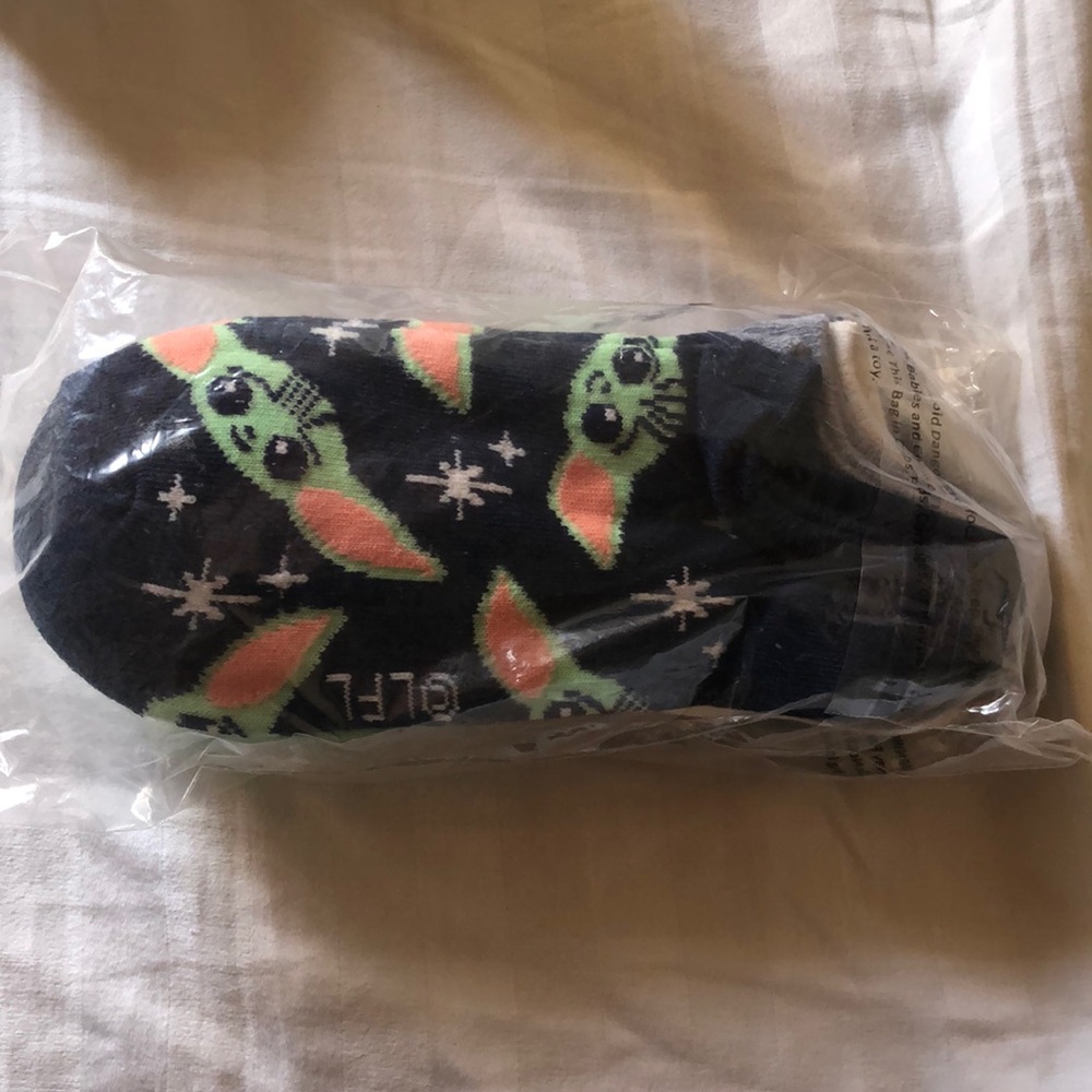 Baby Yoda socks